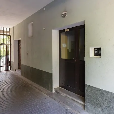 Rent Like - Wronskiego 15