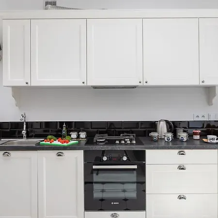 Rent Like - Wronskiego 15